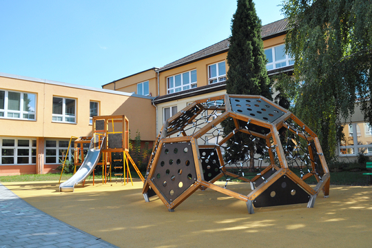 ZŠ BŘECLAV, SLOVÁCKÁ